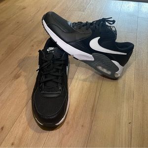 Nike Air Max Excee size 10.5 men’s